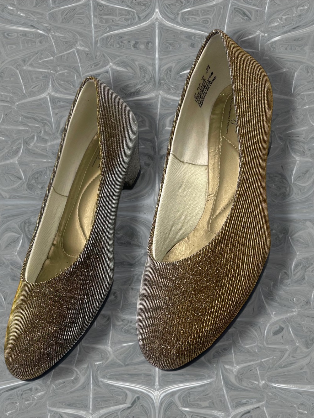 ✨ Soft Style Angel II Metallic Gold Glitter Shimmer Low Block Heel Pumps 10 Wide